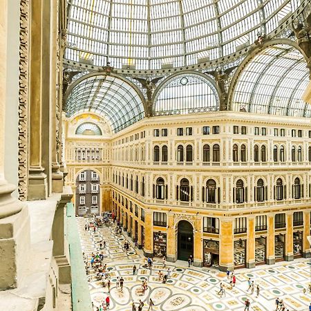 Maison San Carlo Luxury Suites Неаполь Экстерьер фото