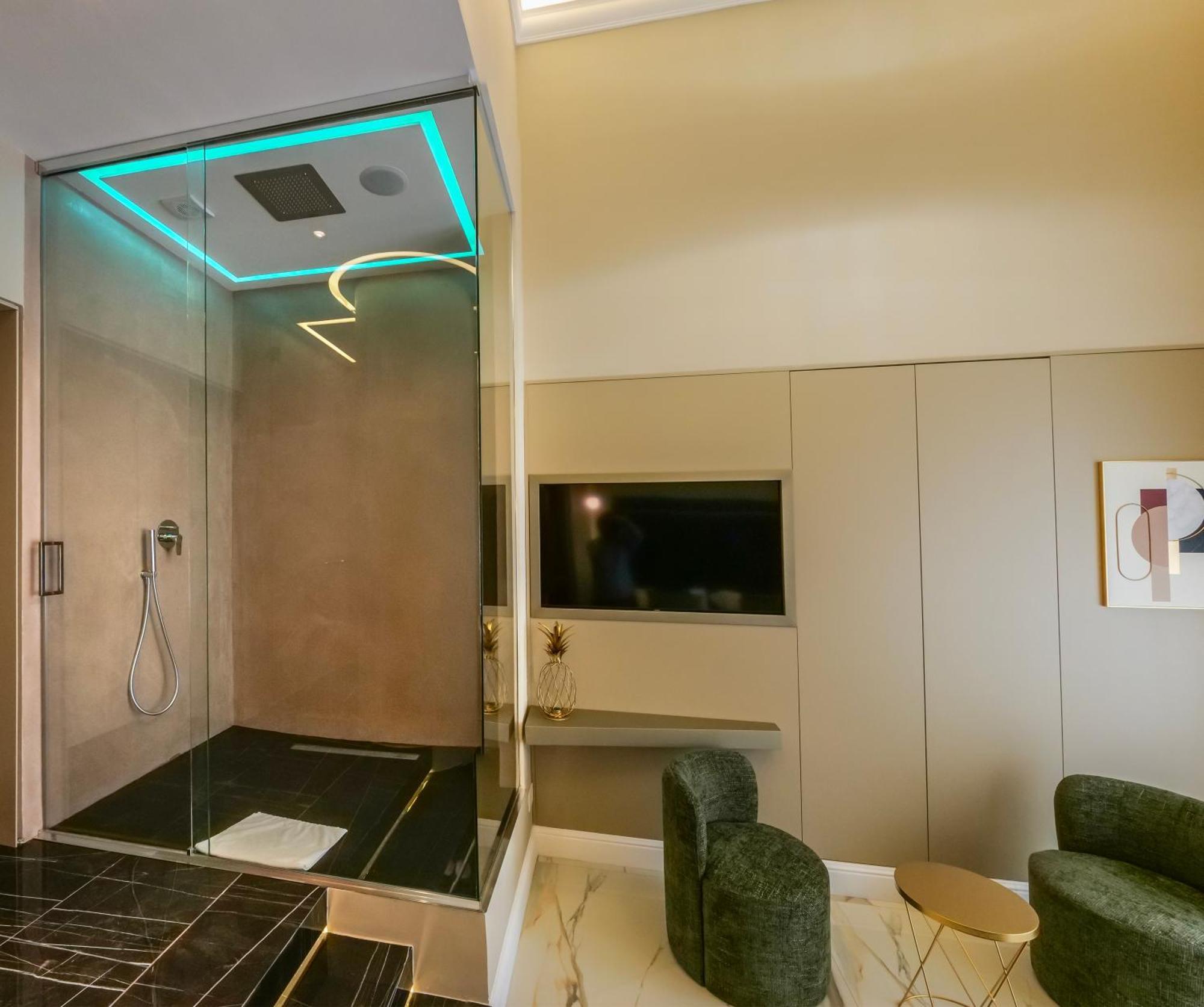 Maison San Carlo Luxury Suites Неаполь Экстерьер фото