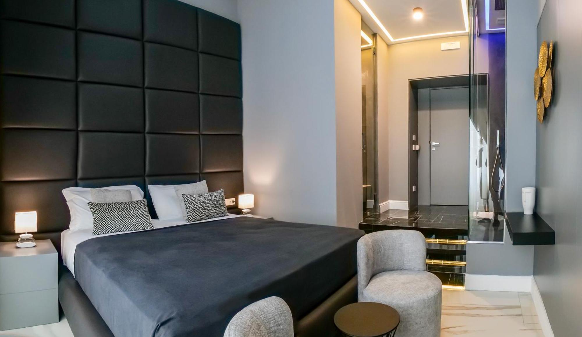 Maison San Carlo Luxury Suites Неаполь Экстерьер фото